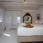 Mykonian Style W Shared Pool 8 & 9