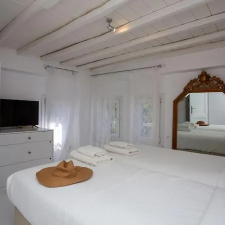 Дом отдыха Mykonian Style W Shared Pool 8 & 9 Орнос