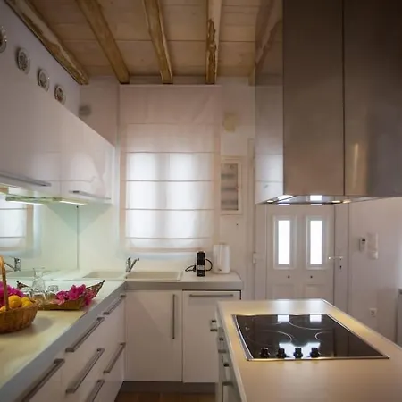 Дом отдыха Mykonian Style W Shared Pool 8 & 9 *