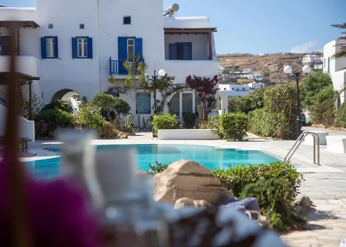 Mykonian Style W Shared Pool 8 & 9