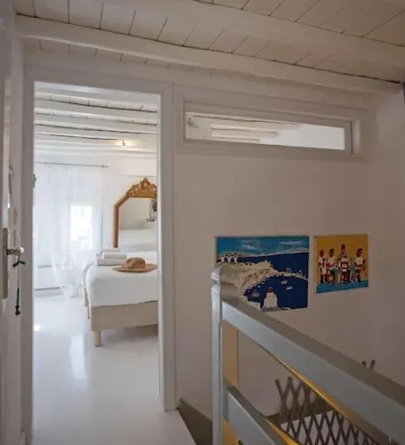 Mykonian Style W Shared Pool 8 & 9 אורנוס