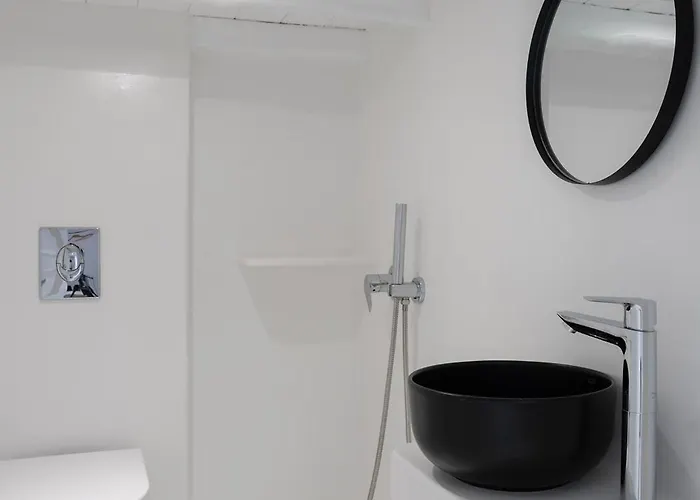 Mykonian Style W Shared Pool 8 & 9 אורנוס