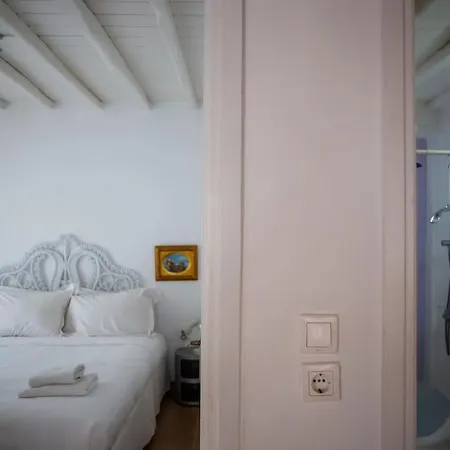 Mykonian Style W Shared Pool 8 & 9 오르노스