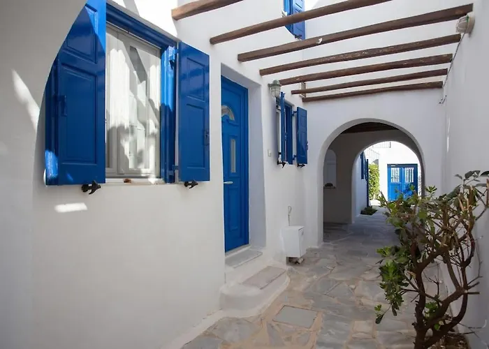 Mykonian Style W Shared Pool 8 & 9