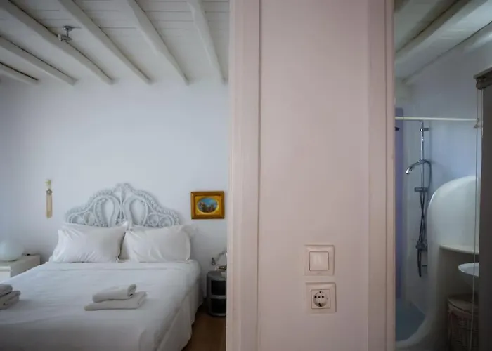 Mykonian Style W Shared Pool 8 & 9 Ornos (Mykonos)