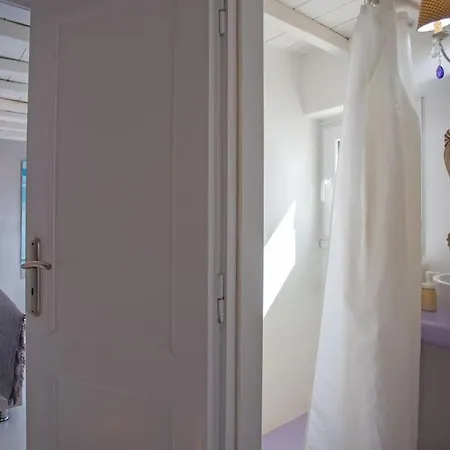 Mykonian Style W Shared Pool 8 & 9 أورنوس