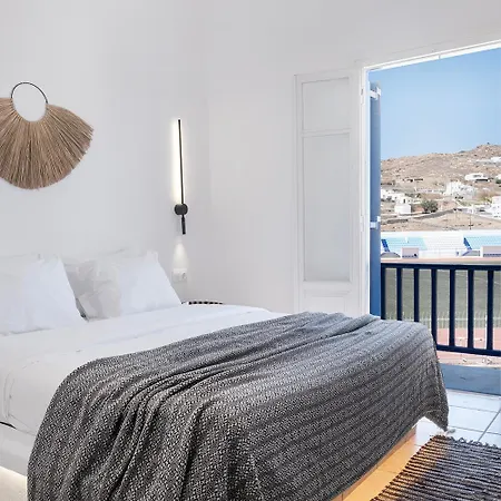 Mykonian Style W Shared Pool 8 & 9